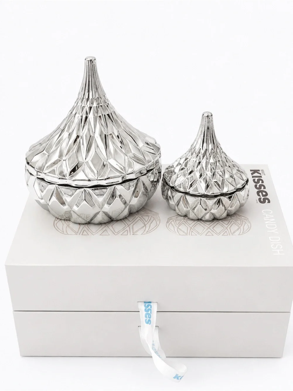 Kiss hershey silver